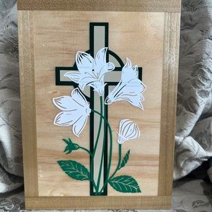 Wood Plaque "Easter Lilly"